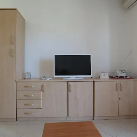 Stupice 2 * פרמנטורה
